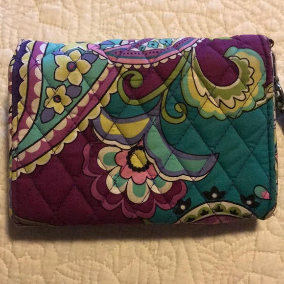 Vera Bradley wristlet - Picture 3 of 3